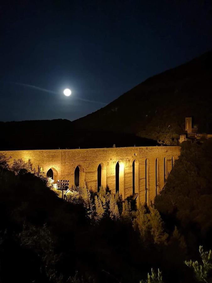 Appartamento Di Via Refini Spoleto Exterior foto